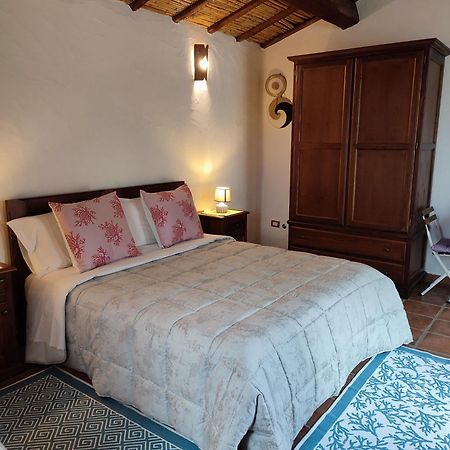 Stazzu Barecca B&B Cugnana Verde エクステリア 写真