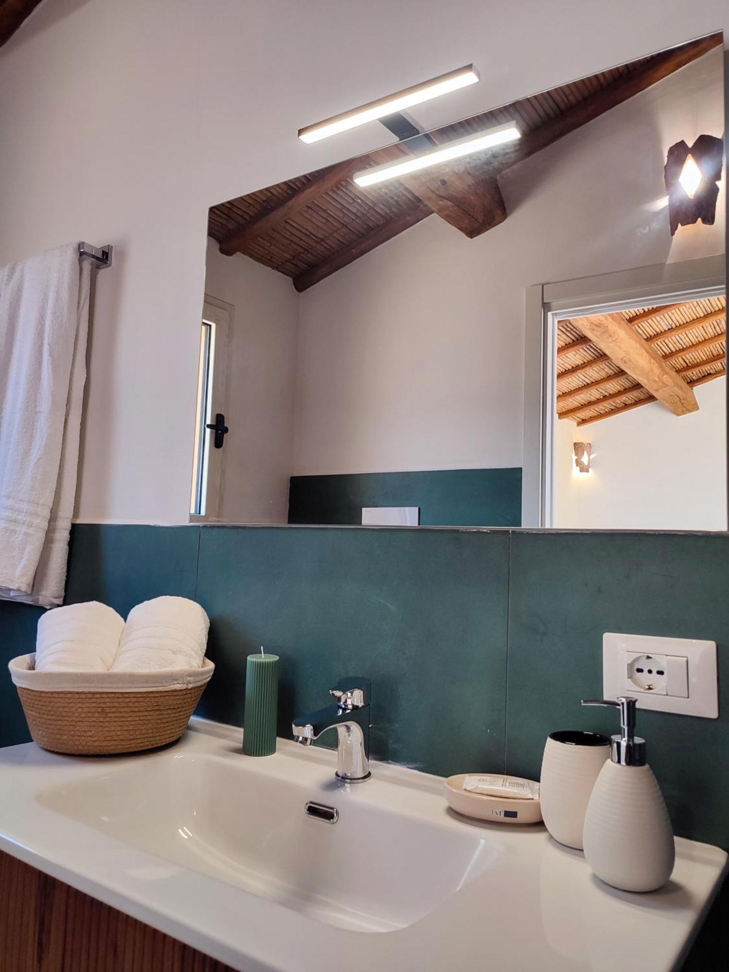 Stazzu Barecca B&B Cugnana Verde エクステリア 写真