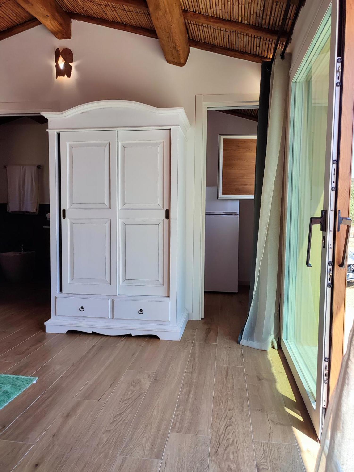 Stazzu Barecca B&B Cugnana Verde エクステリア 写真